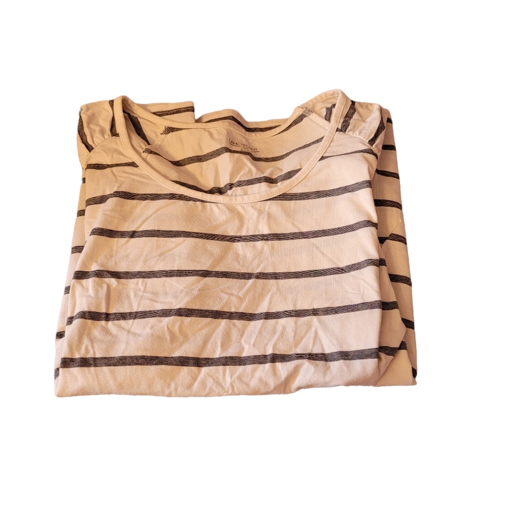 Lane Bryant Top Shirt Size 18/20 White and Gray Stripe Short Scrunched Sleeve